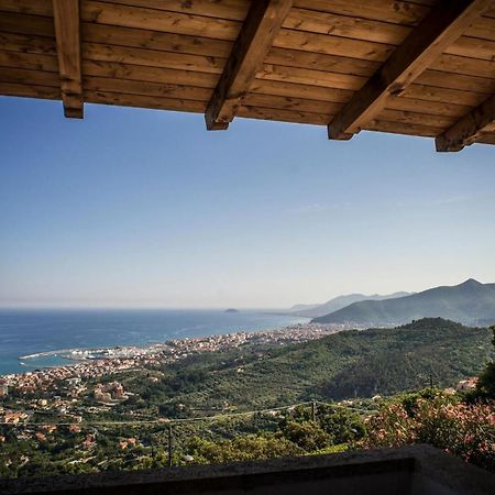 Il Capanno Hotel Pietra Ligure Exterior foto
